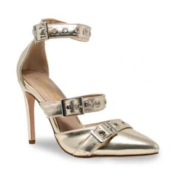 Chase & Chloe | Grommet Buckle Stiletto Pump - Picture 1 of 6